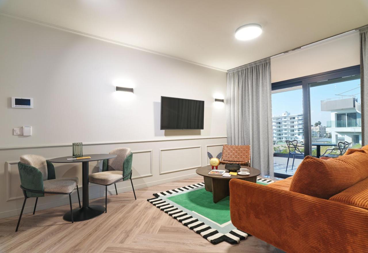 Liv The City Suites Adults Only Lárnaca Exterior foto