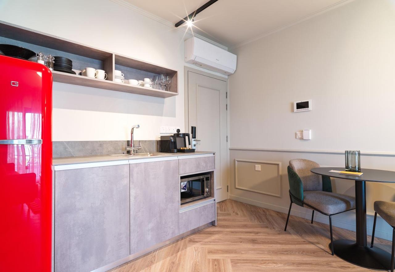 Liv The City Suites Adults Only Lárnaca Exterior foto