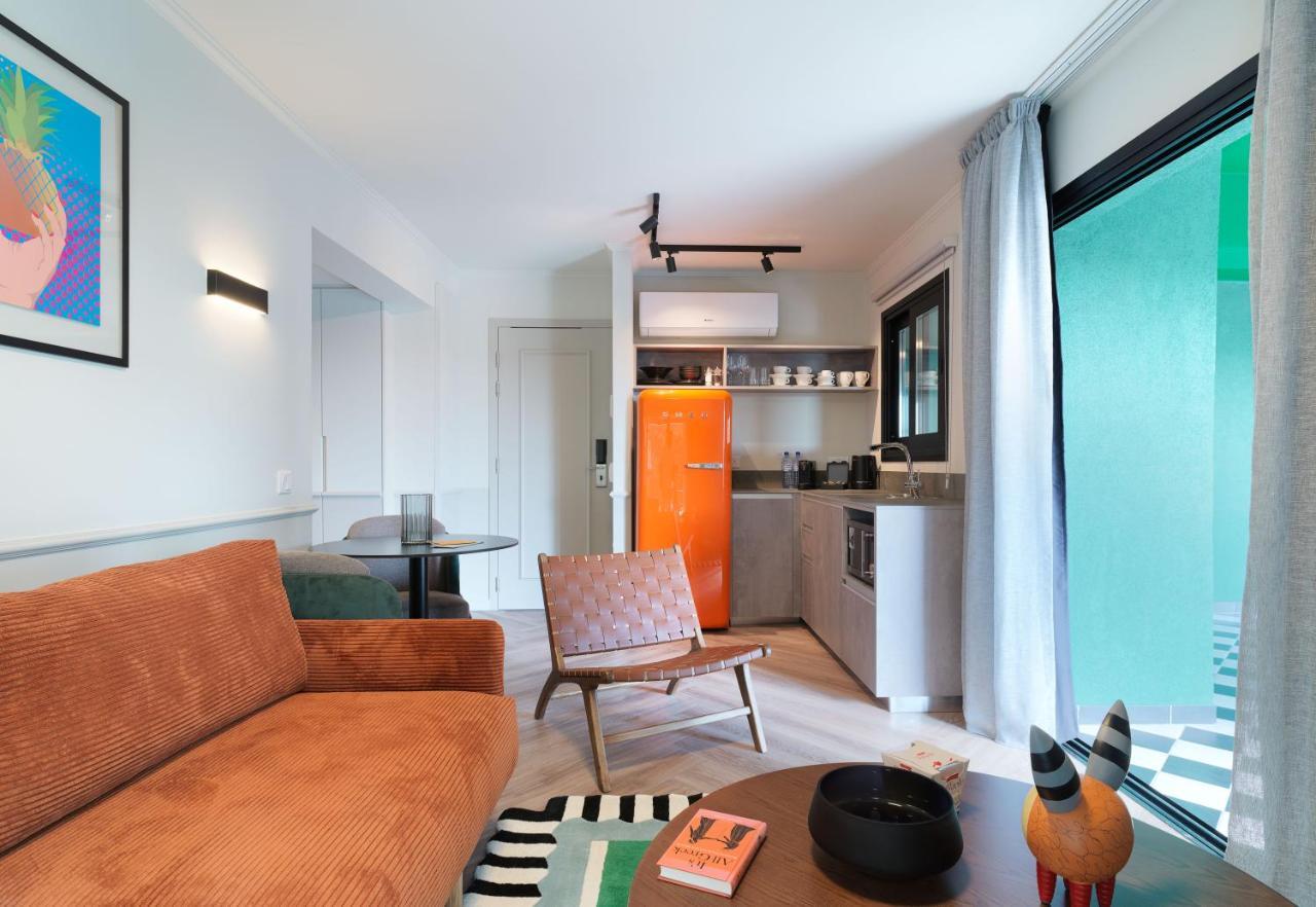 Liv The City Suites Adults Only Lárnaca Exterior foto
