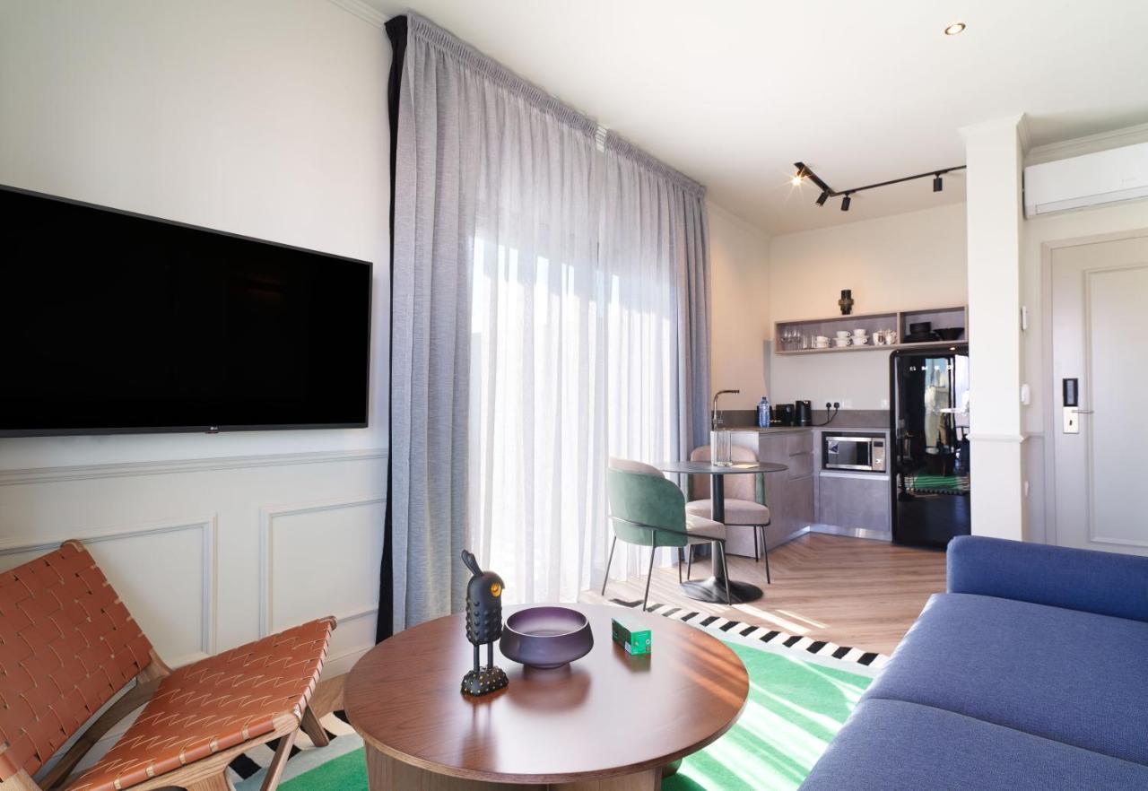 Liv The City Suites Adults Only Lárnaca Exterior foto