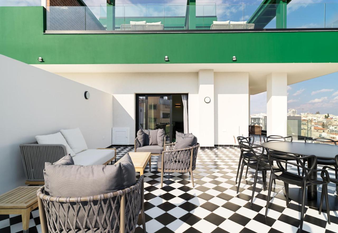 Liv The City Suites Adults Only Lárnaca Exterior foto