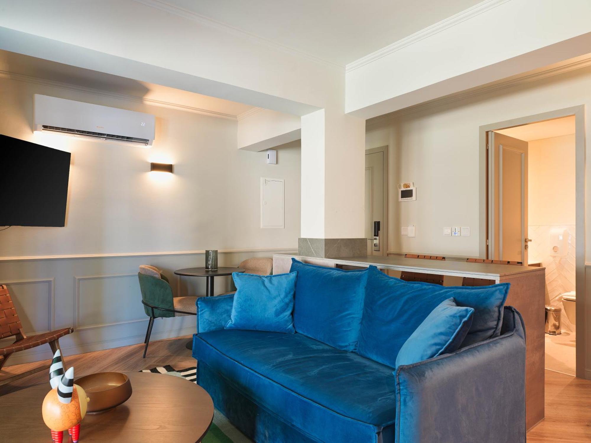 Liv The City Suites Adults Only Lárnaca Exterior foto