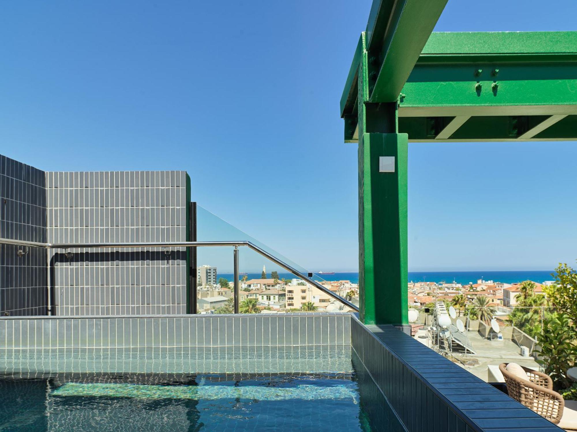 Liv The City Suites Adults Only Lárnaca Exterior foto